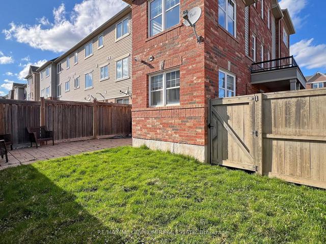 69 Betterton Cres, House attached with 3 bedrooms, 3 bathrooms and 4 parking in Brampton ON | Image 25