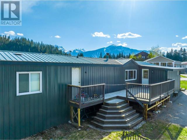 76 - 76 Johnson Way, House detached with 2 bedrooms, 1 bathrooms and 3 parking in Revelstoke BC | Image 11