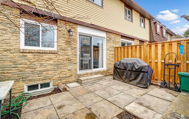 44 - 45 Hansen Rd, Townhouse with 3 bedrooms, 2 bathrooms and 1 parking in Brampton ON | Image 20