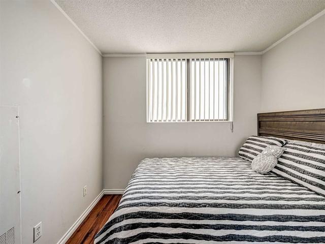 209 - 25 Agnes St, Condo with 2 bedrooms, 2 bathrooms and 1 parking in Mississauga ON | Image 19