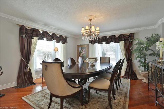 2023 Lady Di Court, House detached with 5 bedrooms, 3 bathrooms and 6 parking in Mississauga ON | Image 6