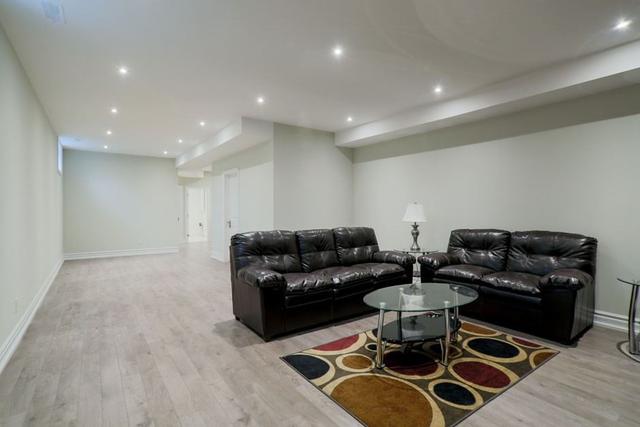 596 Willard Ave, House detached with 4 bedrooms, 5 bathrooms and 4 parking in Toronto ON | Image 26