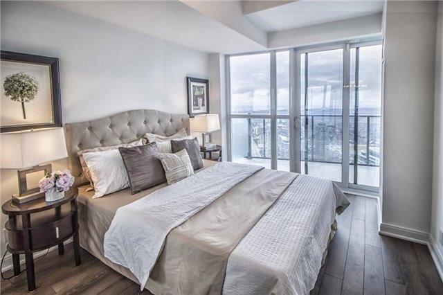5403 - 60 Absolute Ave, Condo with 2 bedrooms, 2 bathrooms and 1 parking in Mississauga ON | Image 3