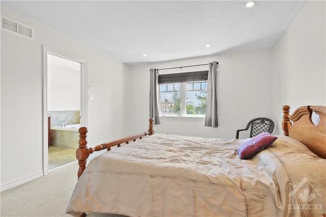 91 Bandelier Way, Townhouse with 3 bedrooms, 3 bathrooms and 3 parking in Ottawa ON | Image 19