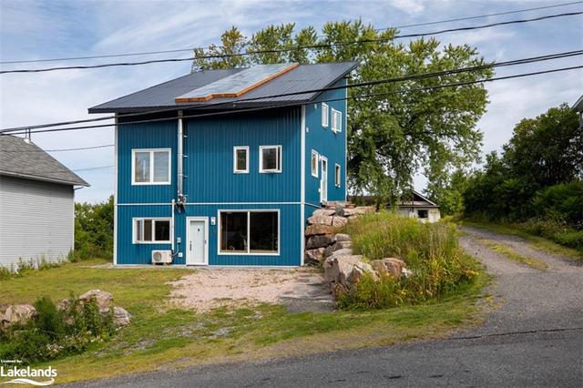 10 Macfarlane Street, House detached with 3 bedrooms, 3 bathrooms and 4 parking in Parry Sound ON | Image 44