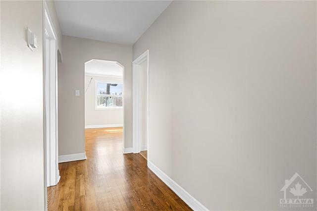 1187 Dorchester Avenue, Condo with 3 bedrooms, 1 bathrooms and 1 parking in Ottawa ON | Image 12