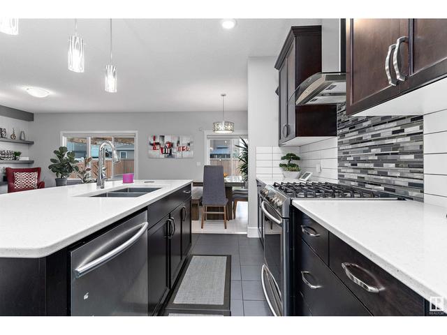 4390 Crabapple Cr Sw, House detached with 5 bedrooms, 3 bathrooms and null parking in Edmonton AB | Image 8