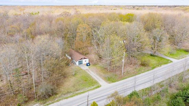 800 Cedar Point Rd, House detached with 3 bedrooms, 1 bathrooms and 8 parking in Tiny ON | Image 11