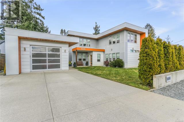 1020 Nelson St, House detached with 5 bedrooms, 4 bathrooms and 6 parking in Nanaimo BC | Image 4
