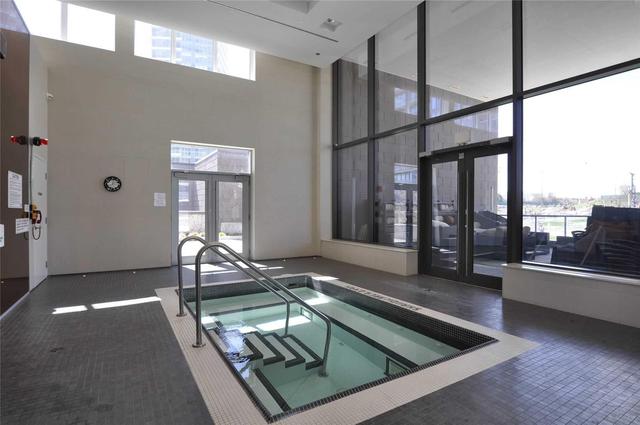 1512 - 121 Mcmahon Dr, Condo with 1 bedrooms, 1 bathrooms and 1 parking in Toronto ON | Image 18