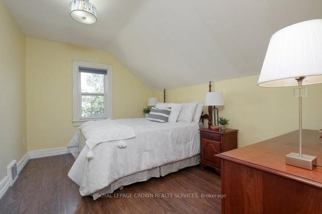 38 Bergey St, House detached with 3 bedrooms, 2 bathrooms and 2 parking in Cambridge ON | Image 19