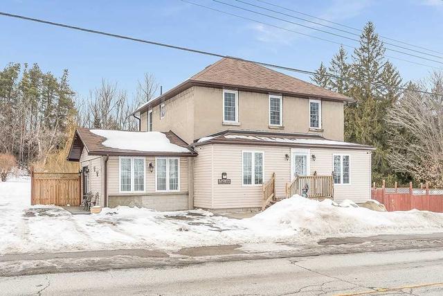 2174 Killarney Beach Rd, House detached with 4 bedrooms, 2 bathrooms and 8 parking in Innisfil ON | Image 12