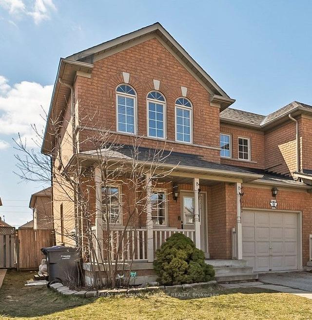 18 Arabia Gate, House attached with 3 bedrooms, 4 bathrooms and 3 parking in Brampton ON | Image 1