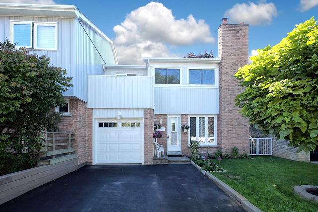 1226 Charlotte Circ, House attached with 4 bedrooms, 2 bathrooms and 3 parking in Pickering ON | Image 1