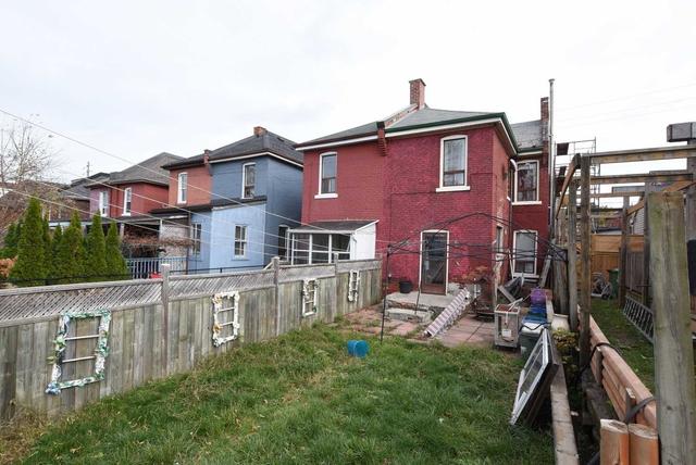 285 Bay St N, House semidetached with 3 bedrooms, 1 bathrooms and 2 parking in Hamilton ON | Image 11