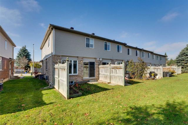 34 - 430 Mapleview Dr E, Townhouse with 3 bedrooms, 2 bathrooms and 2 parking in Barrie ON | Image 23