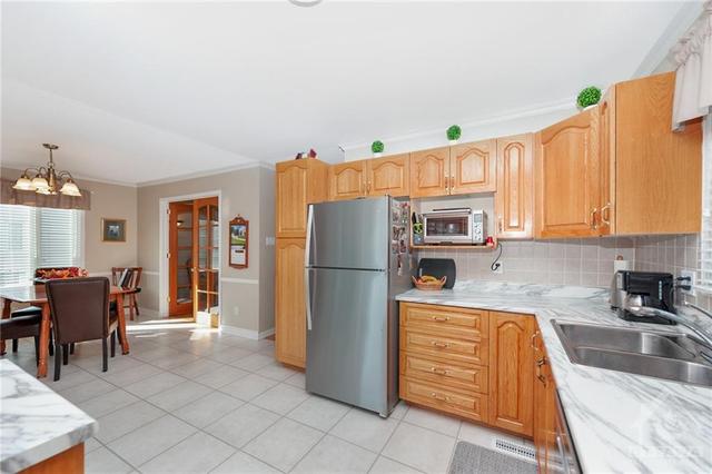 1681 Toulouse Drive, House detached with 2 bedrooms, 2 bathrooms and 3 parking in Ottawa ON | Image 9