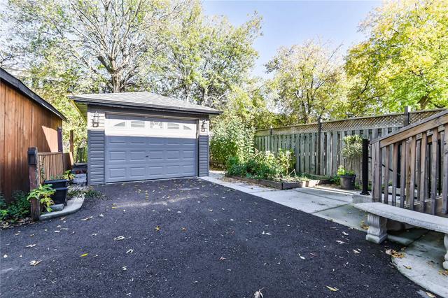 26 Vanevery St, House detached with 3 bedrooms, 5 bathrooms and 2 parking in Toronto ON | Image 19