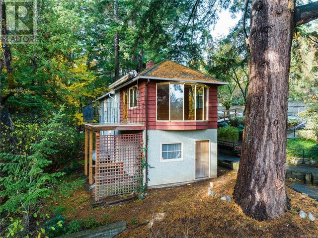 331 Atkins Ave, House detached with 3 bedrooms, 2 bathrooms and 4 parking in Langford BC | Image 39
