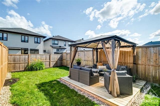 317 Livery Street, Townhouse with 3 bedrooms, 3 bathrooms and 3 parking in Ottawa ON | Image 28