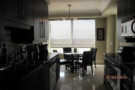 lph 208 - 15 North Park Rd, Condo with 3 bedrooms, 2 bathrooms and 1 parking in Vaughan ON | Image 4
