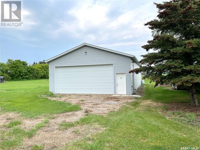 1006 E Road Allowance, House detached with 3 bedrooms, 3 bathrooms and null parking in Edam SK | Image 34