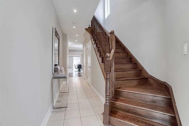 41 Antibes Dr, House semidetached with 4 bedrooms, 3 bathrooms and 3 parking in Brampton ON | Image 7