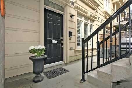 Th19 - 88 Carr St, Townhouse with 2 bedrooms, 2 bathrooms and 1 parking in Toronto ON | Image 2