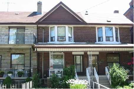 865 Shaw St, House attached with 4 bedrooms, 2 bathrooms and 1 parking in Toronto ON | Image 1