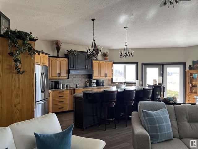 212 Lakeside Estates, House detached with 5 bedrooms, 3 bathrooms and 5 parking in Bonnyville No. 87 AB | Image 6