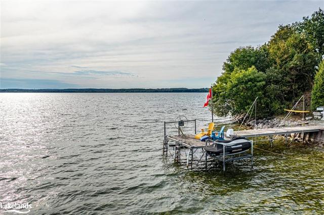 1&2 Ivy Lane / Grape Island, House detached with 4 bedrooms, 3 bathrooms and null parking in Orillia ON | Image 6