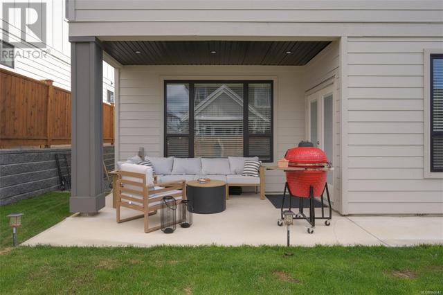 Covered patio and  fully fenced back yard | Image 26