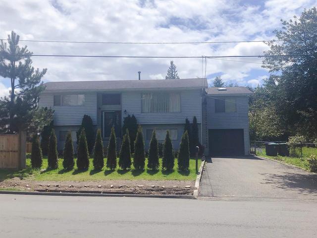 16768 26 Avenue, House detached with 3 bedrooms, 2 bathrooms and 5 parking in Surrey BC | Card Image