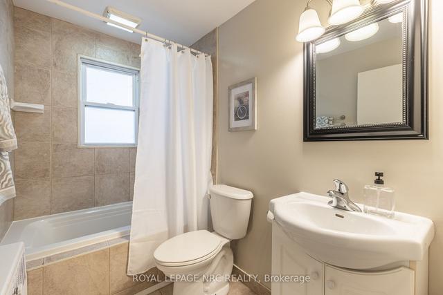 221.5 Carlton St, House detached with 4 bedrooms, 5 bathrooms and 10 parking in St. Catharines ON | Image 7