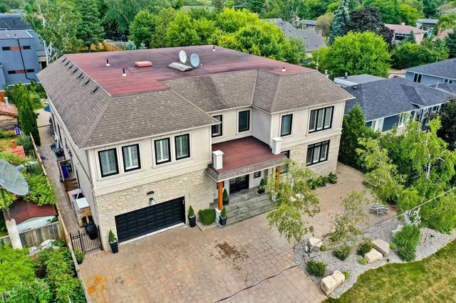 379 Salisbury Dr, House detached with 6 bedrooms, 9 bathrooms and 6 parking in Oakville ON | Image 12