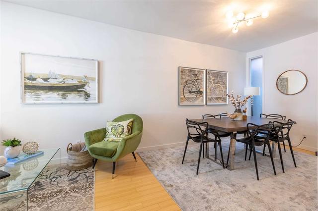 28 Kensington Pl, House attached with 3 bedrooms, 1 bathrooms and 0 parking in Toronto ON | Image 24
