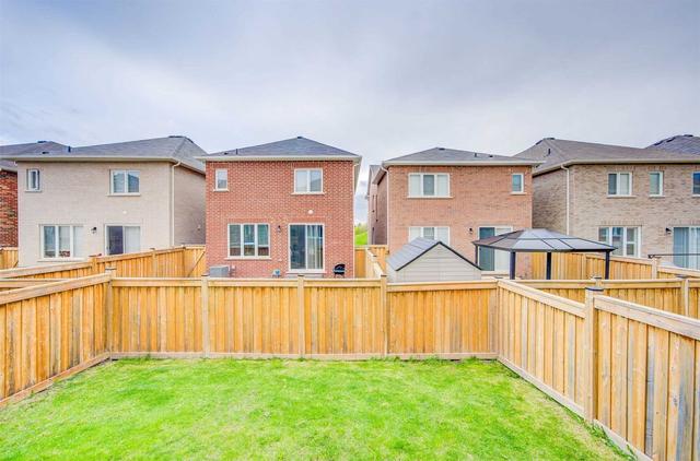 612 Langholm St, House detached with 4 bedrooms, 3 bathrooms and 3 parking in Milton ON | Image 24