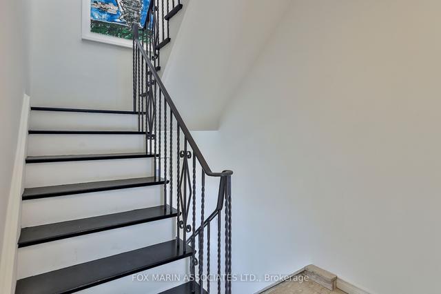 434 Westmount Ave, House detached with 3 bedrooms, 3 bathrooms and 5 parking in Toronto ON | Image 22