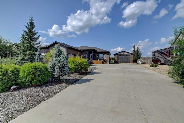 10408 160 Avenue, House detached with 4 bedrooms, 3 bathrooms and 6 parking in Grande Prairie County No. 1 AB | Image 2