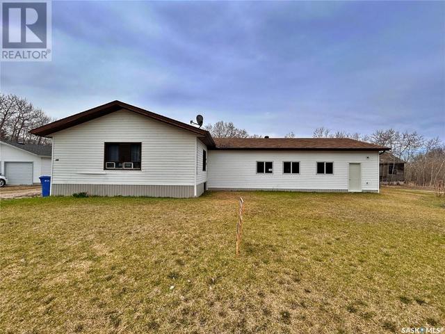 108 Anne Street, House detached with 4 bedrooms, 2 bathrooms and null parking in Wawota SK | Image 47