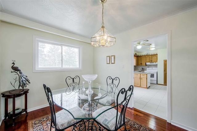 2506 Yarmouth Cres, House detached with 3 bedrooms, 2 bathrooms and 6 parking in Oakville ON | Image 4