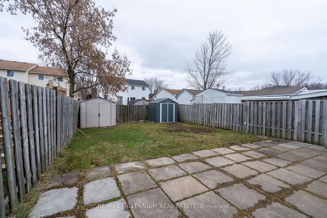 5775 Hemlock St, House semidetached with 3 bedrooms, 2 bathrooms and 5 parking in Niagara Falls ON | Image 24