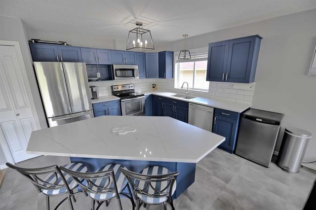 1286 Raven Dr, House detached with 4 bedrooms, 3 bathrooms and 4 parking in Kamloops BC | Image 16