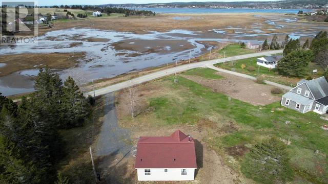 481 Lower Lahave Road, House detached with 2 bedrooms, 1 bathrooms and null parking in Lunenburg MD NS | Card Image