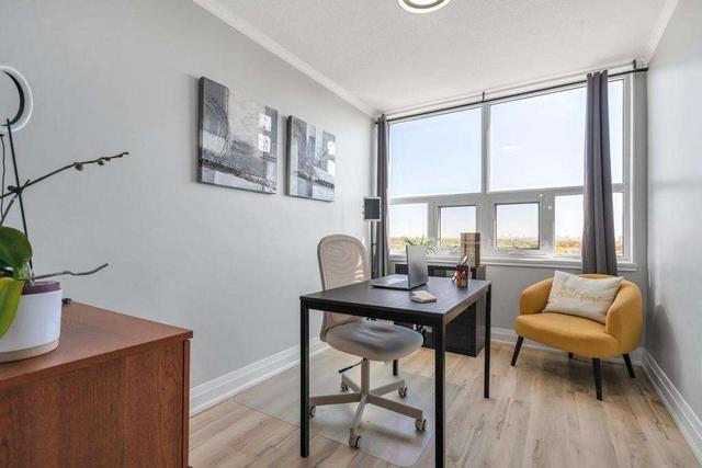 1402 - 716 The West Mall, Condo with 3 bedrooms, 2 bathrooms and 1 parking in Toronto ON | Image 24