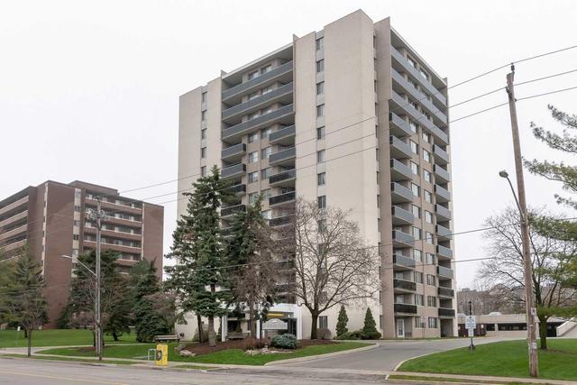 1002 - 81 Millside Dr, Condo with 3 bedrooms, 2 bathrooms and 1 parking in Milton ON | Image 1