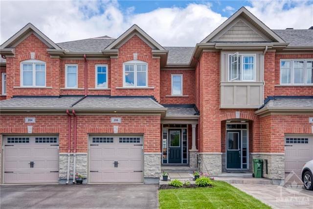 286 Losino Crescent, Townhouse with 3 bedrooms, 3 bathrooms and 3 parking in Ottawa ON | Image 1