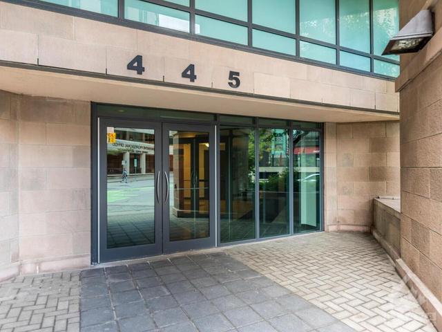 2001 - 445 Laurier Avenue W, Condo with 2 bedrooms, 2 bathrooms and null parking in Ottawa ON | Image 3