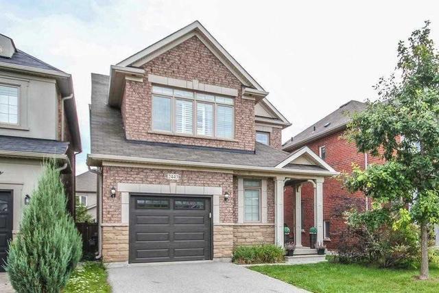 2443 Millstone Dr, House detached with 4 bedrooms, 3 bathrooms and 2 parking in Oakville ON | Image 1