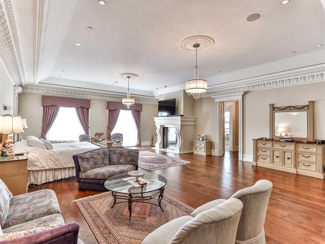 71 The Bridle Path, House detached with 5 bedrooms, 13 bathrooms and 31 parking in Toronto ON | Image 7